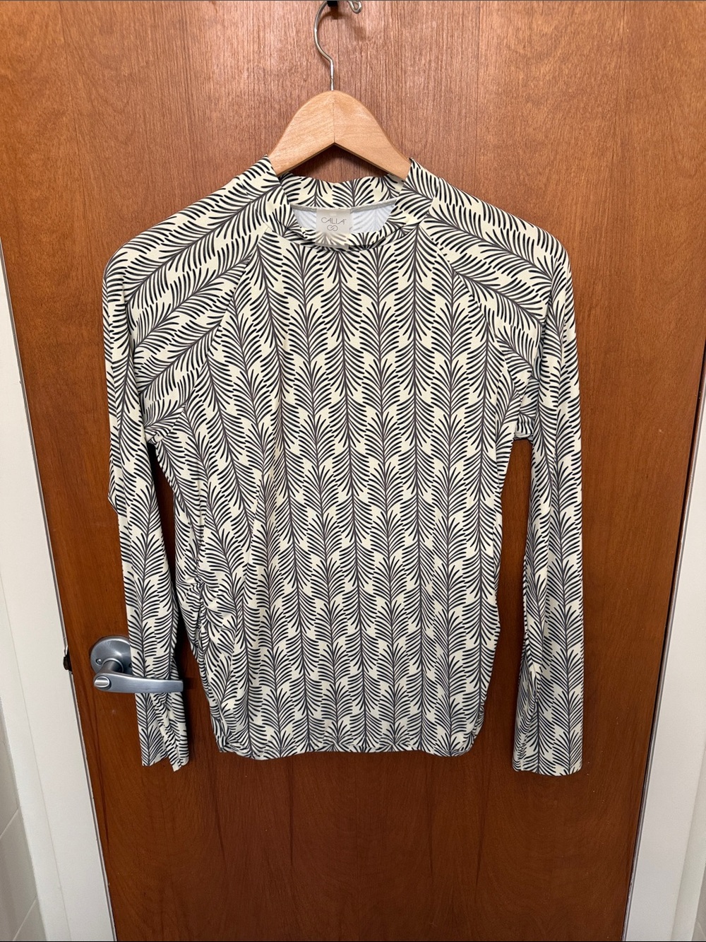 CALIA by Carrie Underwood Black and Cream Long Sleeve Printed Top